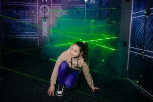 Факторія Factoria Люблін лазерний лабіринт квести квест-кімната день народження для дітей випускний для школярів