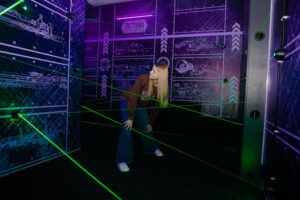 Факторія Factoria випускний Люблін свято для дітей для підлітків квести атракціони розваги для школярів лазерний лабіринт