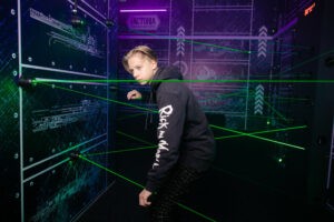 Факторія Factoria випускний Люблін свято для дітей для підлітків квести атракціони розваги для школярів лазерний лабіринт