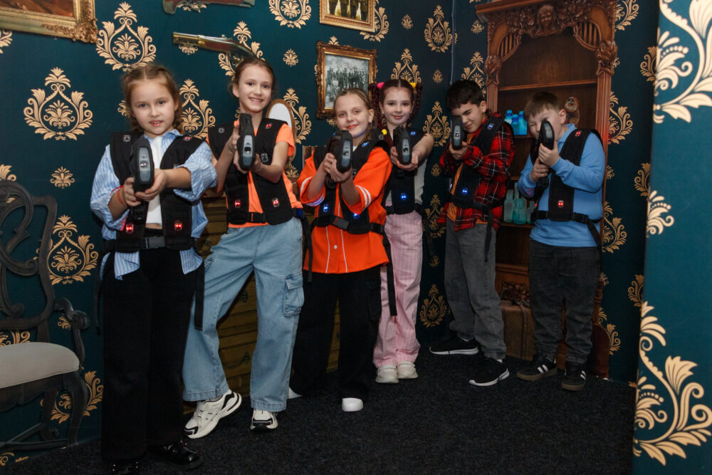 Laser Tag attraction, Convenient offer for schools, Laser Tag for school groups
